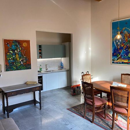 Renovated Apartment With 3 Bedrooms In An Historic Palazzo Between Port And Old Town Livorno Eksteriør bilde