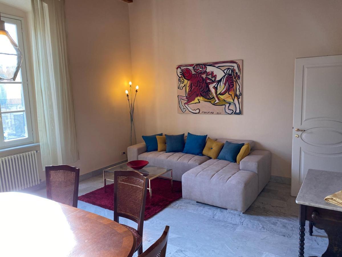 Renovated Apartment With 3 Bedrooms In An Historic Palazzo Between Port And Old Town Livorno Eksteriør bilde
