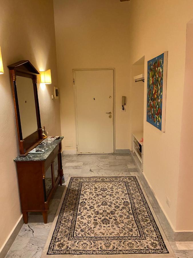Renovated Apartment With 3 Bedrooms In An Historic Palazzo Between Port And Old Town Livorno Eksteriør bilde