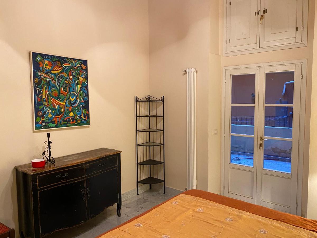 Renovated Apartment With 3 Bedrooms In An Historic Palazzo Between Port And Old Town Livorno Eksteriør bilde