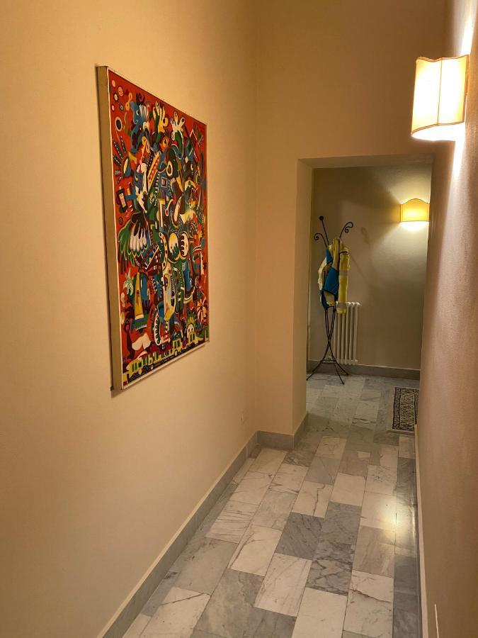 Renovated Apartment With 3 Bedrooms In An Historic Palazzo Between Port And Old Town Livorno Eksteriør bilde