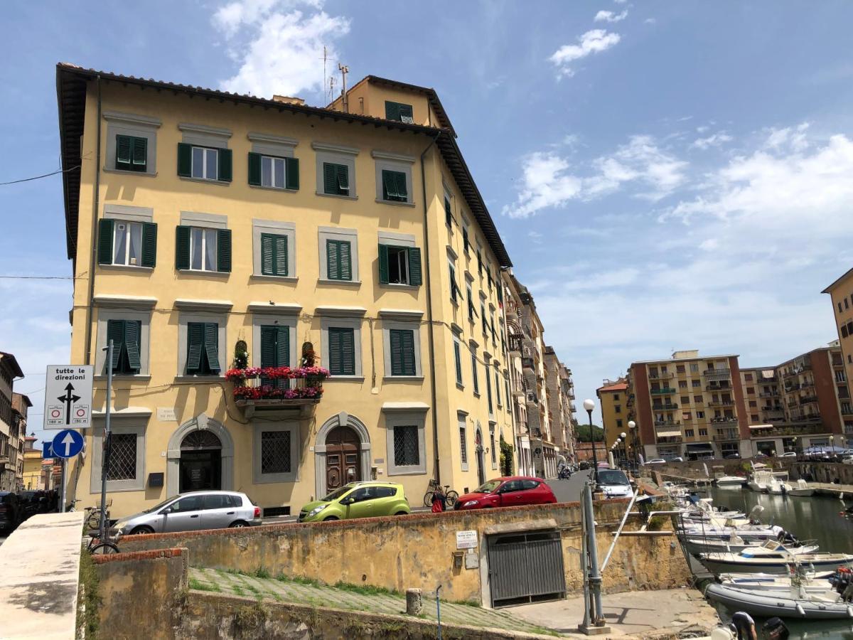 Renovated Apartment With 3 Bedrooms In An Historic Palazzo Between Port And Old Town Livorno Eksteriør bilde